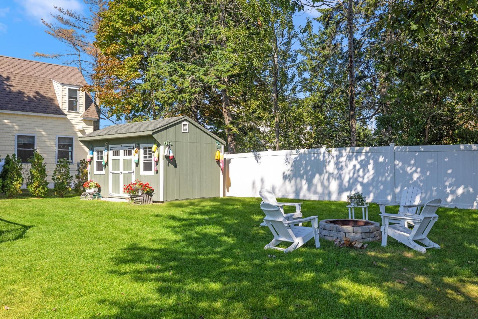 Pine Point Beach House With Deck, Fire Pit & Porch 斯卡伯勒 外观 照片